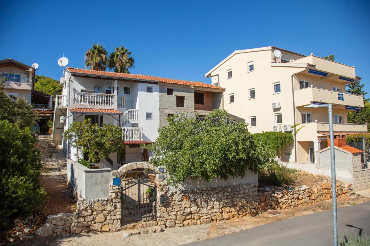 Apartments By The Sea Milna, Vis - 8895 Rukavac  Ngoại thất bức ảnh