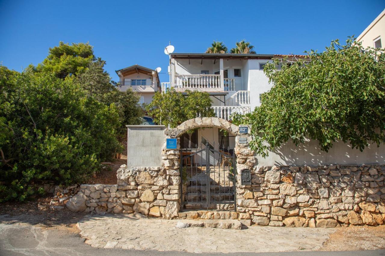 Apartments By The Sea Milna, Vis - 8895 Rukavac  Ngoại thất bức ảnh
