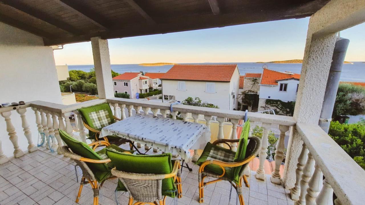 Apartments By The Sea Milna, Vis - 8895 Rukavac  Ngoại thất bức ảnh