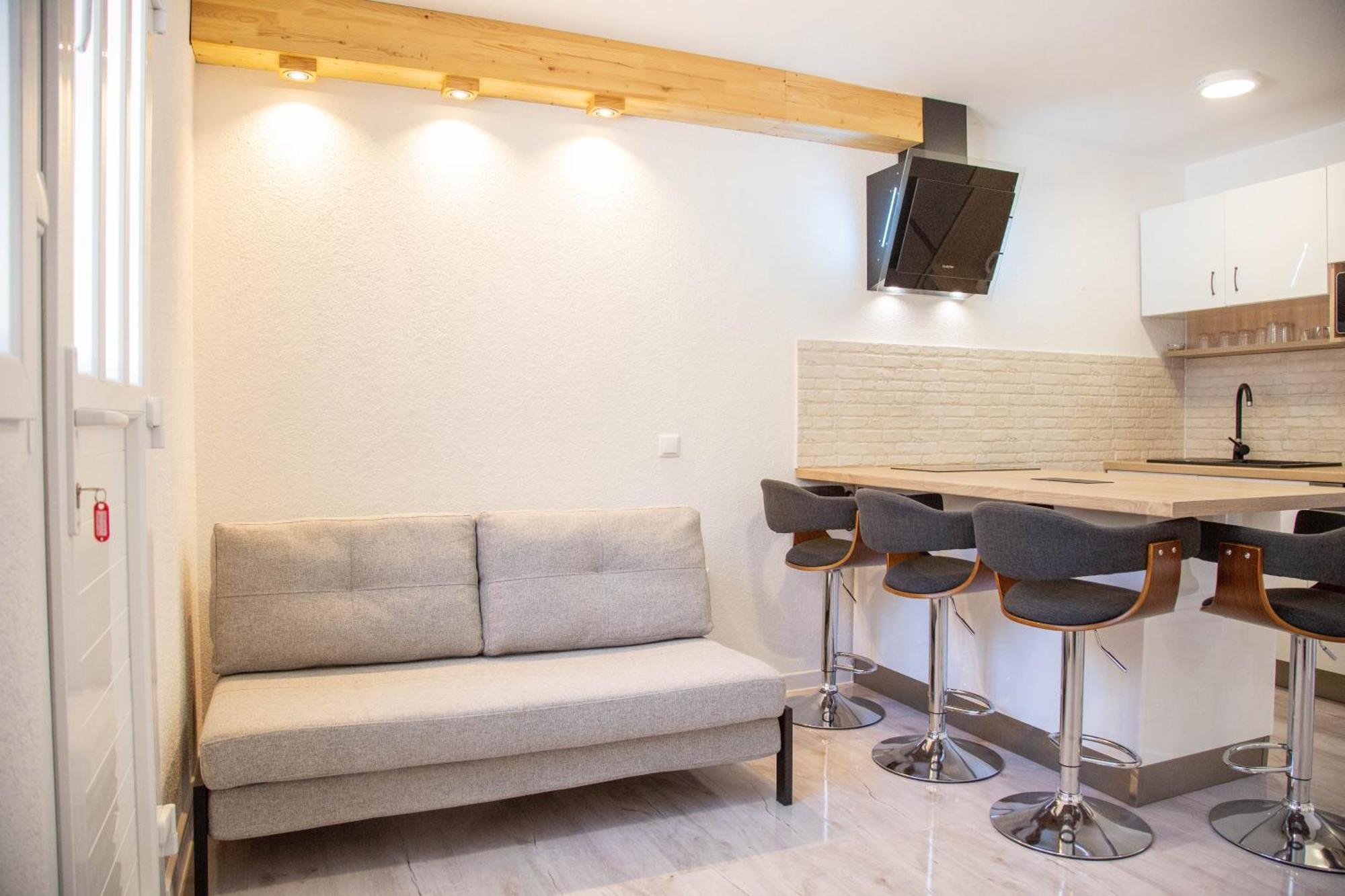 Apartments By The Sea Milna, Vis - 8895 Rukavac  Phòng bức ảnh