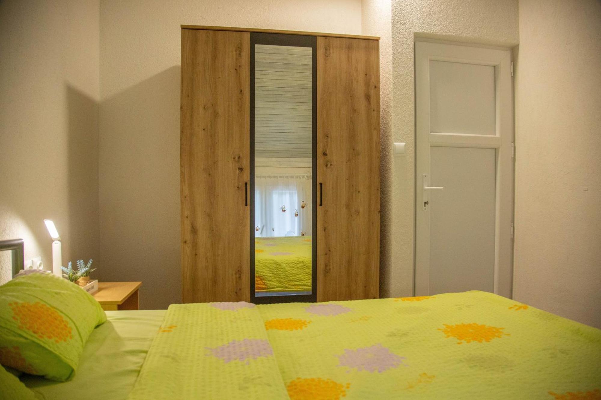 Apartments By The Sea Milna, Vis - 8895 Rukavac  Phòng bức ảnh
